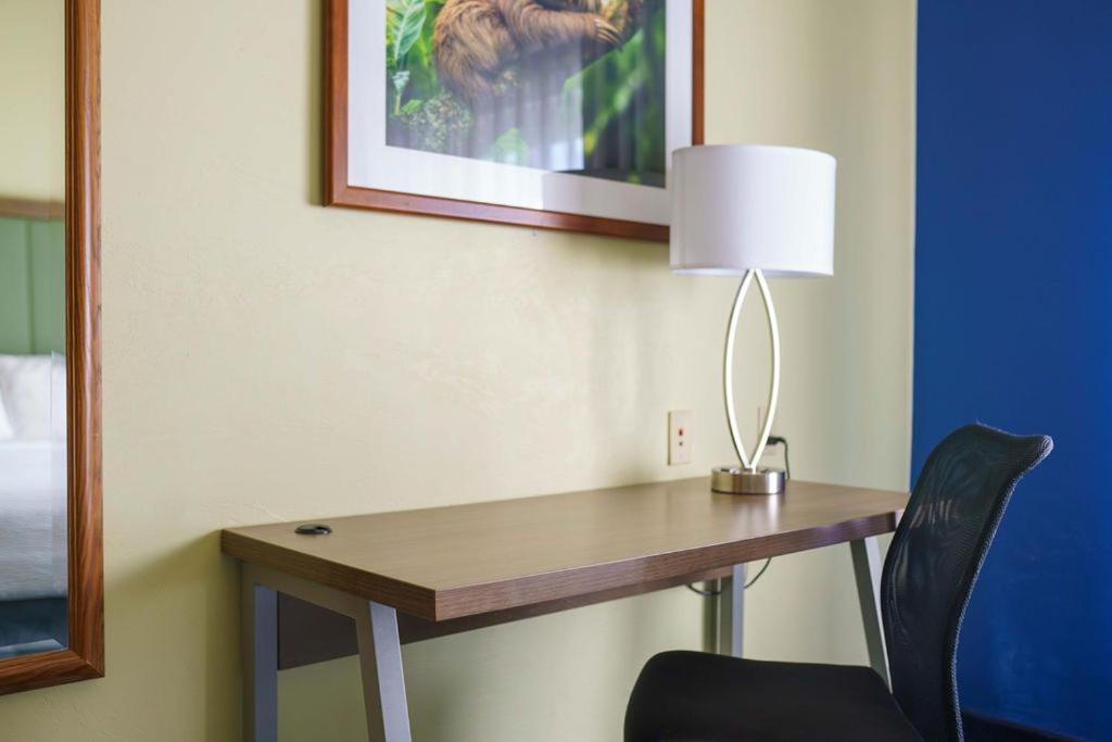 Triple Play Resort Hotel & Suites Hayden Bagian luar foto