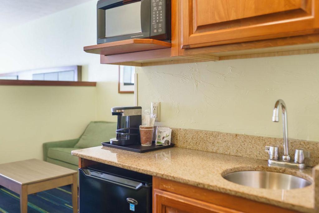 Triple Play Resort Hotel & Suites Hayden Bagian luar foto