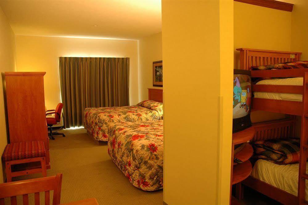 Triple Play Resort Hotel & Suites Hayden Bagian luar foto